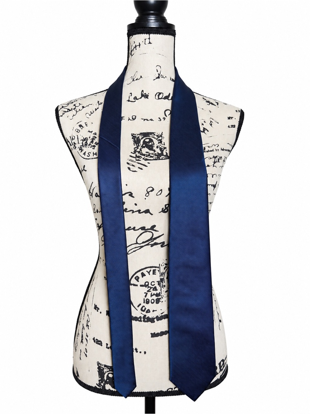 Classic Navy Michael Kors Men’s Tie 57 in. Length 3 in. Width